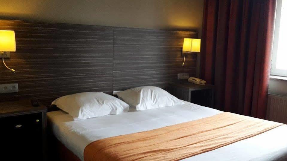 Hotel Castel Γάνδη Εξωτερικό φωτογραφία